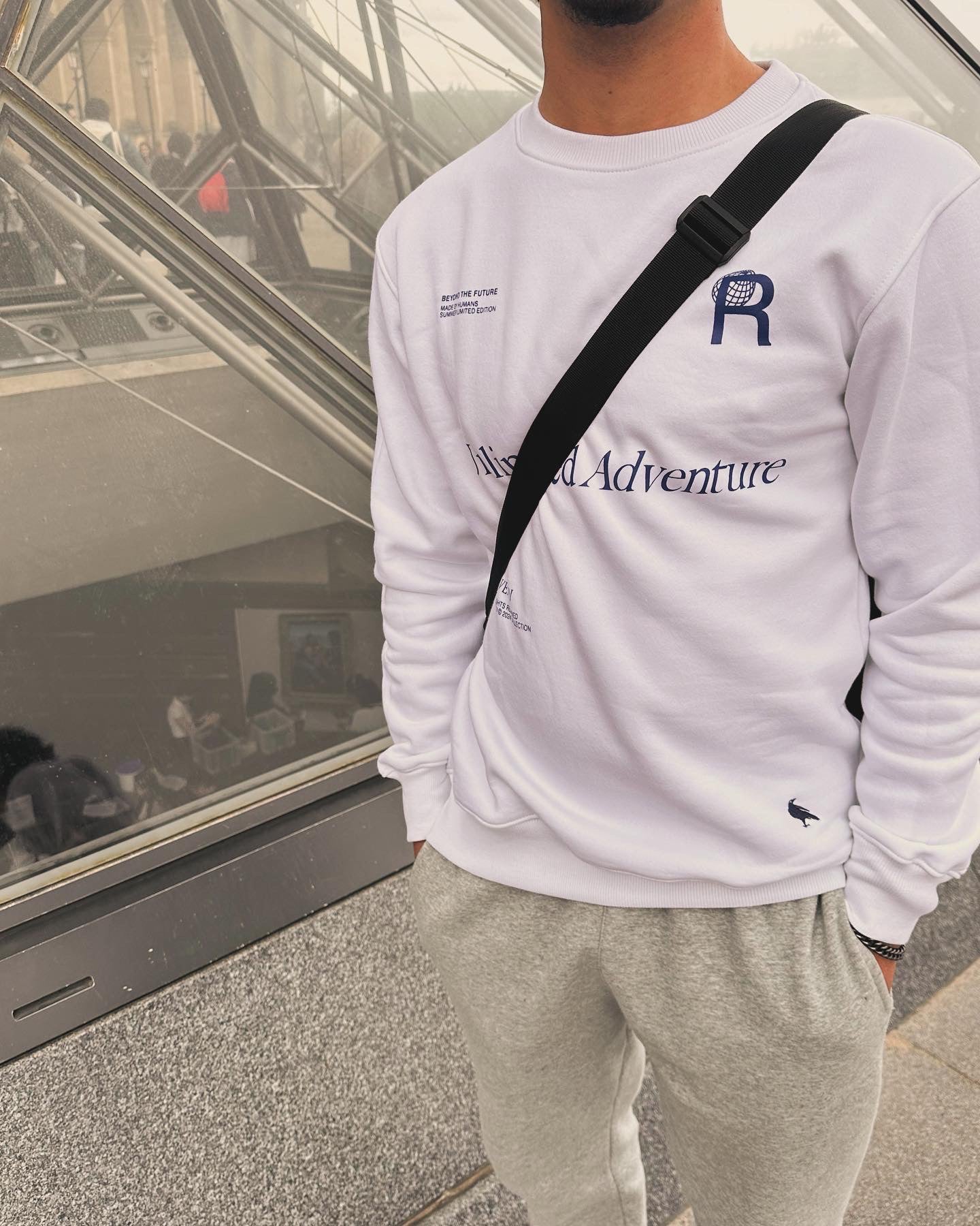 Unlimited Adventure Sweater - White